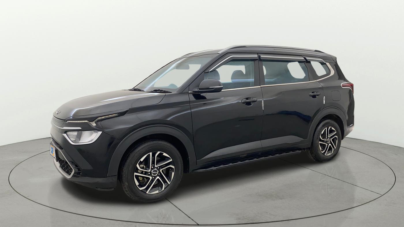 2023 KIA CARENS PRESTIGE PLUS 1.4 PETROL 7 STR, Petrol, Manual, 26,327 km, Left Front Diagonal
