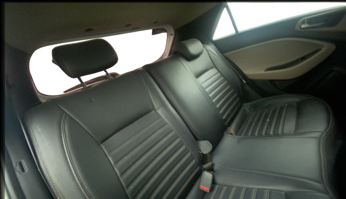 2017 Hyundai Elite i20 ASTA 1.4 CRDI (O), Diesel, Manual, 1,19,710 km, Right Side Rear Door Cabin