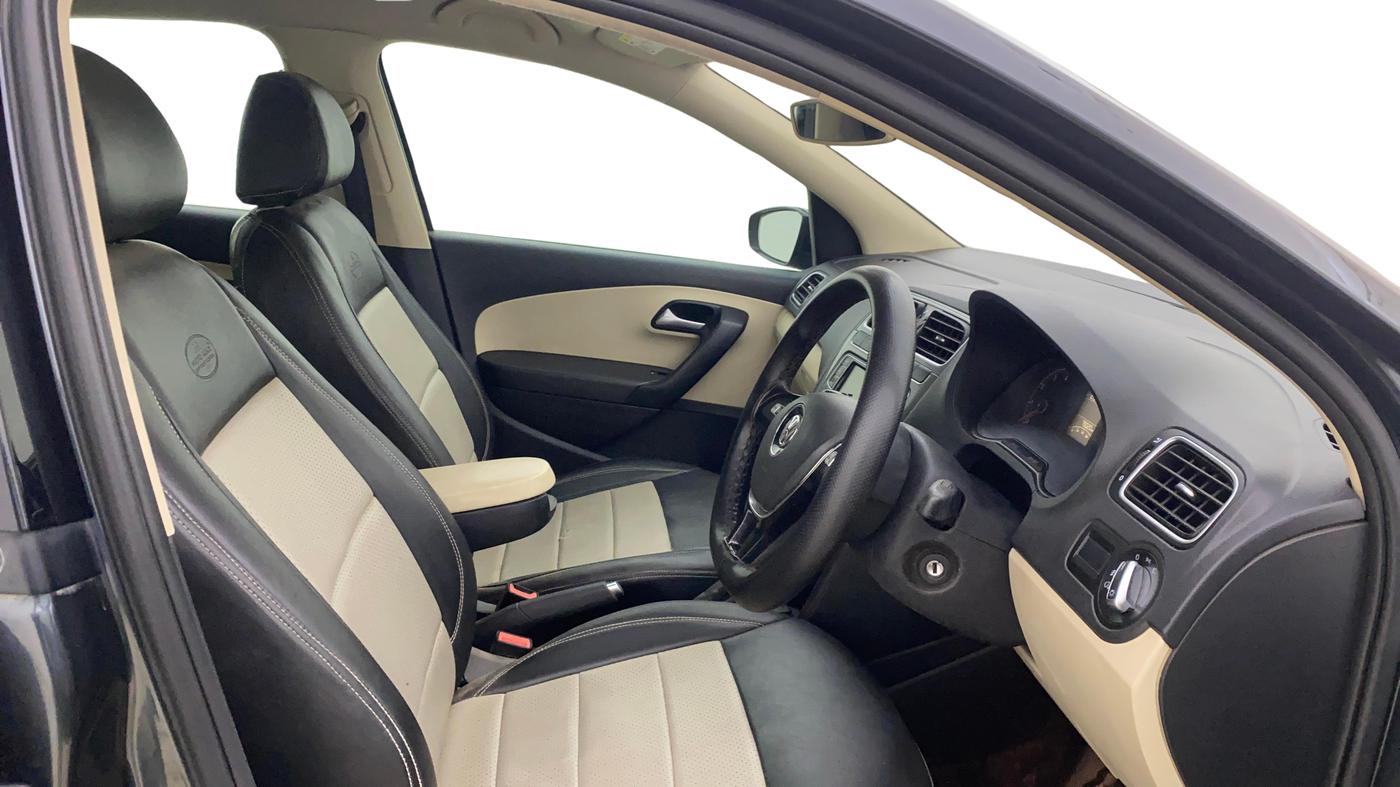 2022 Volkswagen Vento HIGHLINE PLUS 1.0L TSI AT, Petrol, Automatic, 79,093 km, Right Side Front Door Cabin