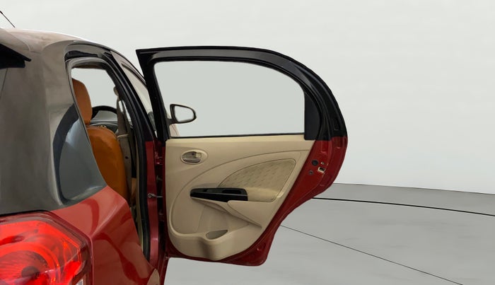 2019 Toyota Etios Liva V DUAL TONE, Petrol, Manual, 84,883 km, RHS Rear Door