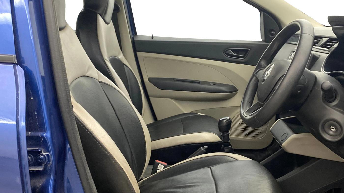 2020 Renault TRIBER RXL MT, Petrol, Manual, 25,762 km, Right Side Front Door Cabin