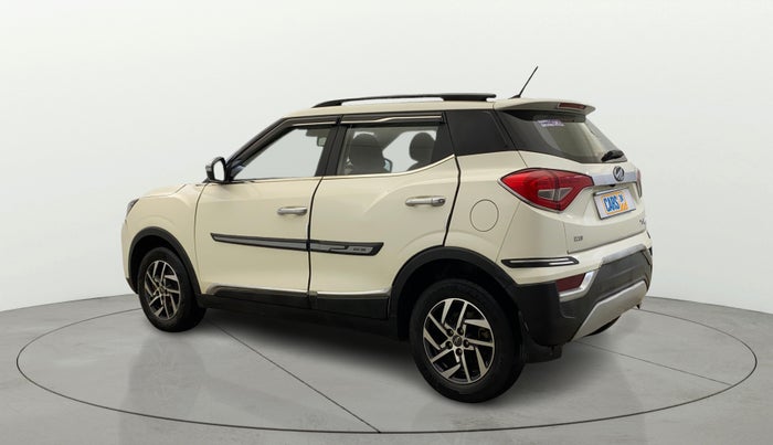 2022 Mahindra XUV300 W8 (O) 1.5 DIESEL, Diesel, Manual, 57,976 km, Left Back Diagonal