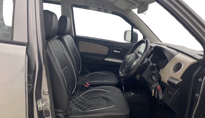 2016 Maruti Wagon R 1.0 VXI AMT, Petrol, Automatic, 79,098 km, Right Side Front Door Cabin