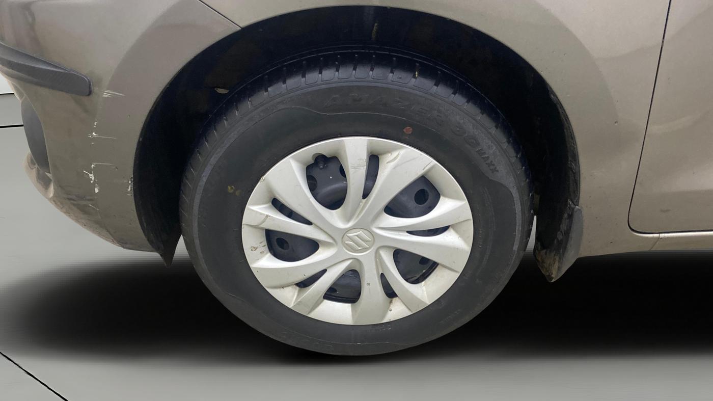 2021 Maruti Swift VXI, CNG, Manual, 52,040 km, Left Front Wheel