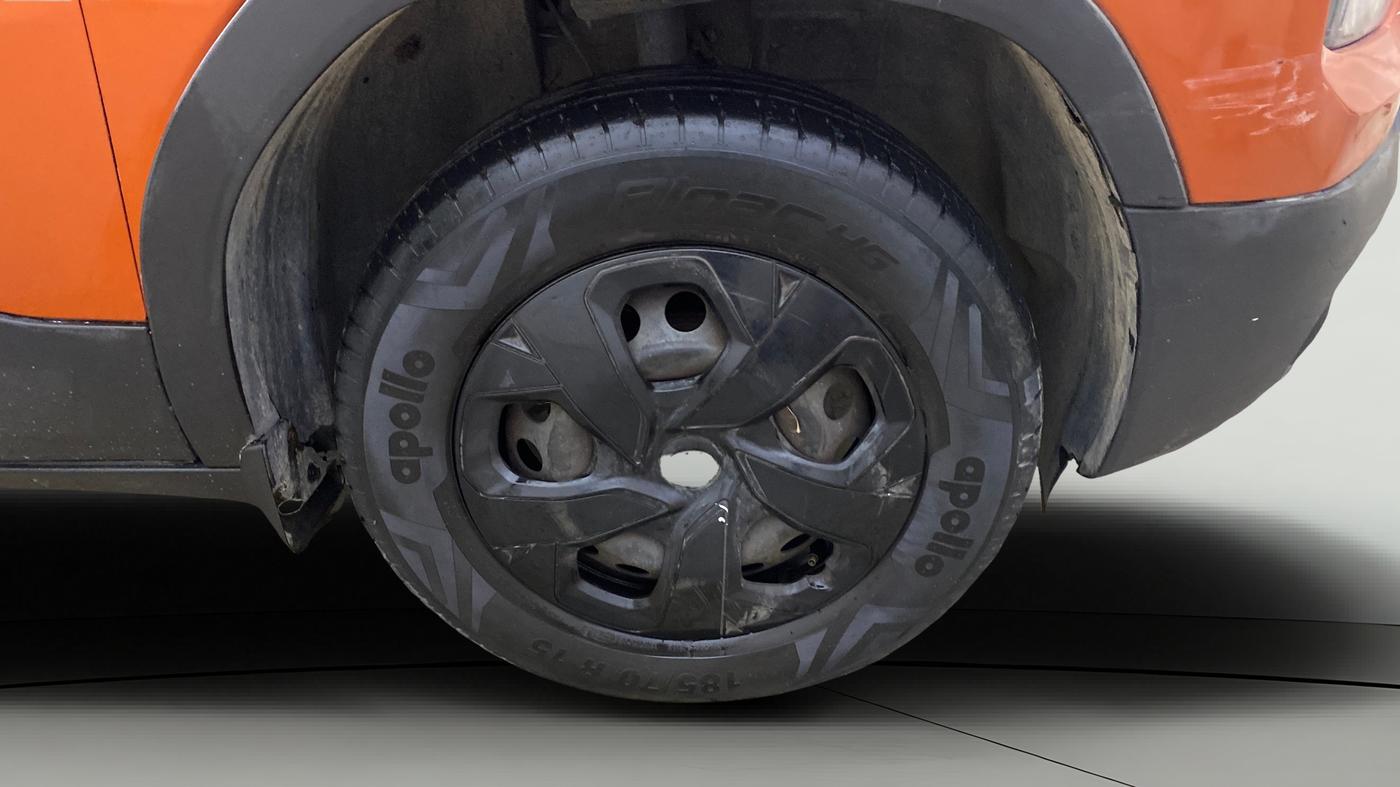 2022 Tata PUNCH ADVENTURE MT, Petrol, Manual, 60,231 km, Right Front Wheel