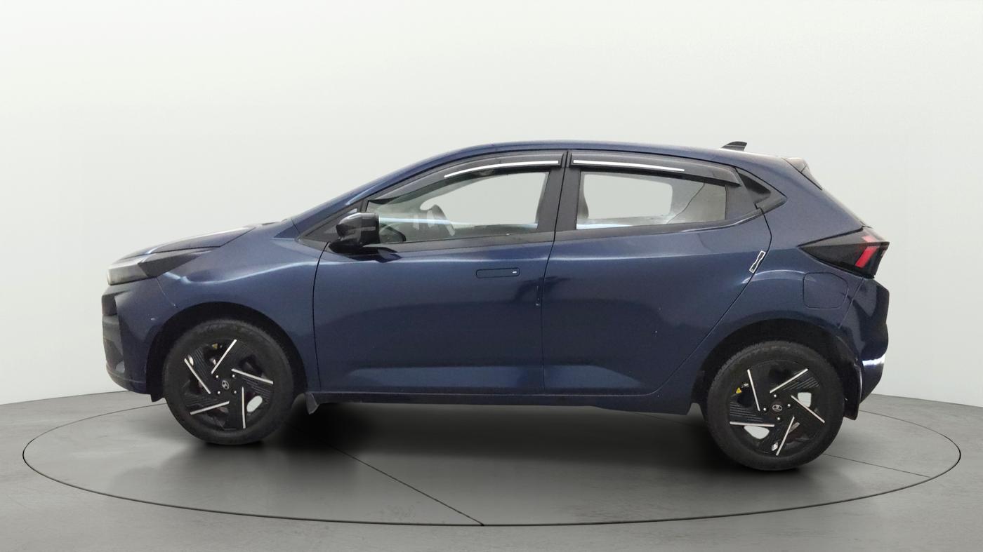 2025 Tata ALTROZ Accomplished Plus S Petrol 6DCT, Petrol, Automatic, 19,943 km, Left Side