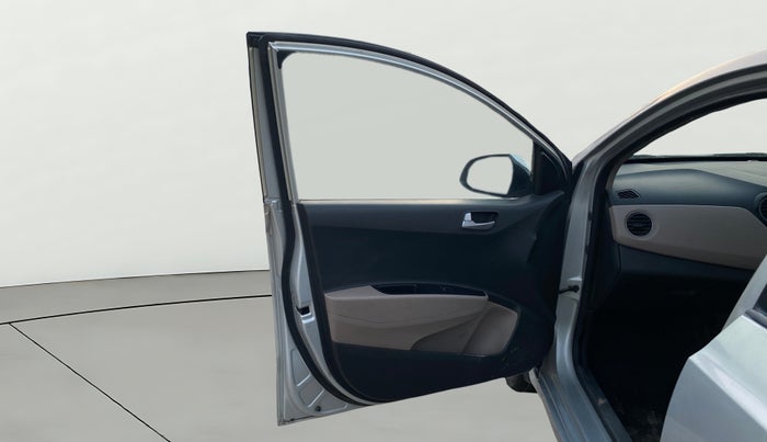 2014 Hyundai Xcent S (O) 1.2, Petrol, Manual, 92,246 km, LHS Front Door