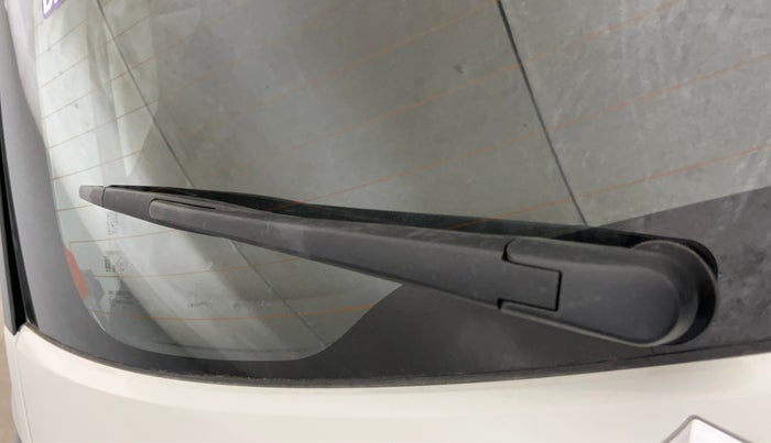 2024 Maruti FRONX ZETA 1.0L TURBO 6 AT, Petrol, Automatic, 6,107 km, Rear Wiper