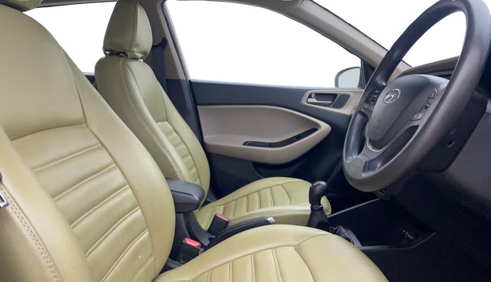 2015 Hyundai Elite i20 SPORTZ 1.2 (O), Petrol, Manual, 26,207 km, Right Side Front Door Cabin