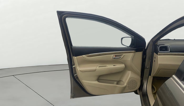 2020 Maruti Ciaz ALPHA 1.5 SHVS PETROL, Petrol, Manual, 60,724 km, LHS Front Door