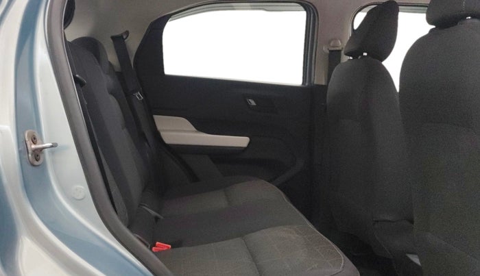 2022 Tata PUNCH ACCOMPLISHED AMT, Petrol, Automatic, 17,244 km, Right Side Rear Door Cabin