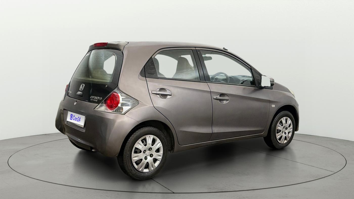 2015 Honda Brio S MT, Petrol, Manual, 82,646 km, Right Back Diagonal