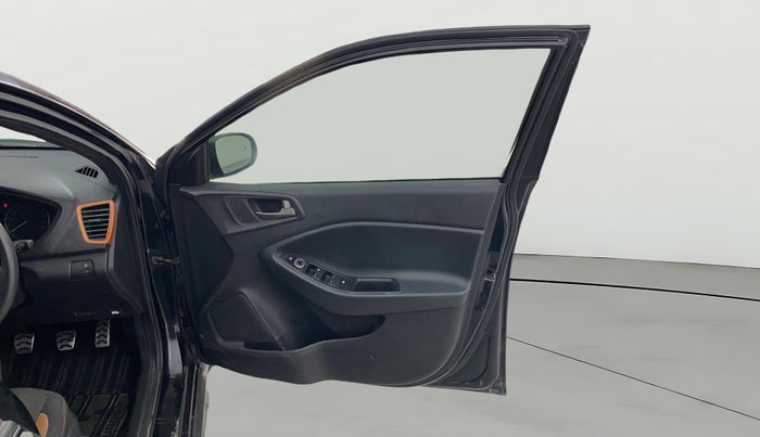 2017 Hyundai i20 Active 1.2 S, Petrol, Manual, 60,535 km, RHS Front Door