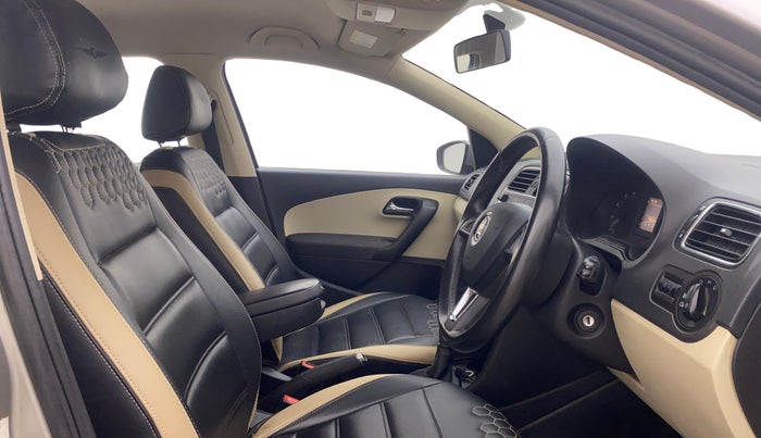 2017 Skoda Rapid AMBITION 1.6 MPI AT, Petrol, Automatic, 73,569 km, Right Side Front Door Cabin