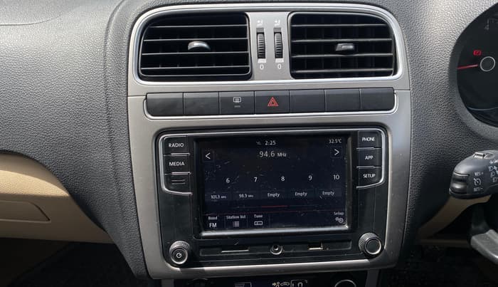 2017 Volkswagen Polo HIGHLINE1.2L, Petrol, Manual, 51,636 km, Air Conditioner