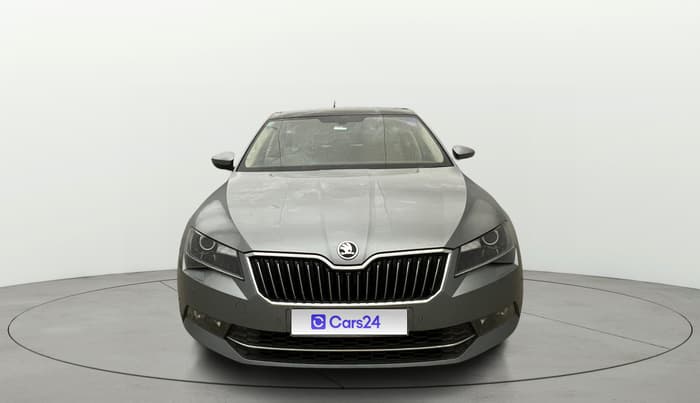2018 Skoda Superb L&K 1.8 TSI AT, Petrol, Automatic, 28,905 km, Front