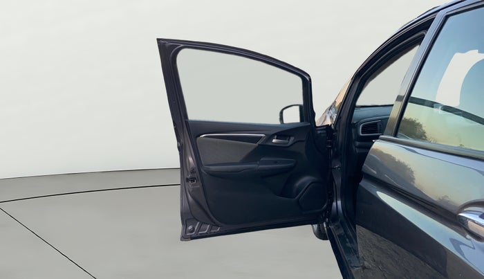 2017 Honda WR-V 1.5L I-DTEC VX MT, Diesel, Manual, 1,01,799 km, LHS Front Door