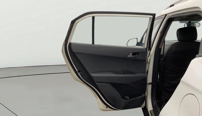 2015 Hyundai Creta  SX 1.6 Petrol , Petrol, Manual, 1,16,376 km, LHS Rear Door