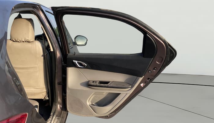 2018 Tata Tiago XZ PETROL, Petrol, Manual, 27,226 km, RHS Rear Door