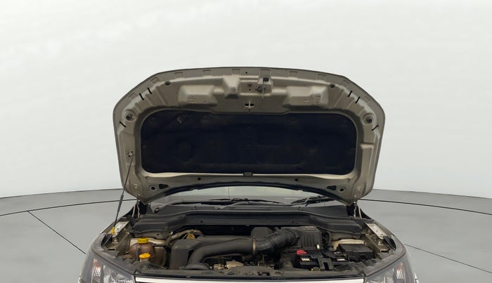 2019 Mahindra XUV300 W6 1.5 DIESEL, Diesel, Manual, 88,443 km, Open Bonet