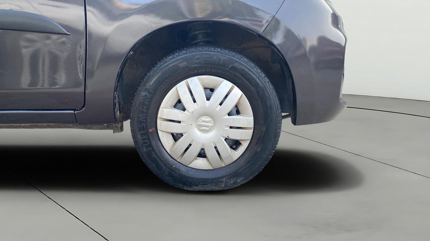 2021 Maruti Alto LXI O, Petrol, Manual, 23,213 km, Right Front Wheel