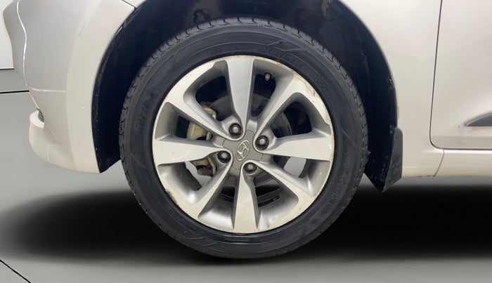 2014 Hyundai Elite i20 ASTA 1.2, Petrol, Manual, 1,14,706 km, Left Front Wheel
