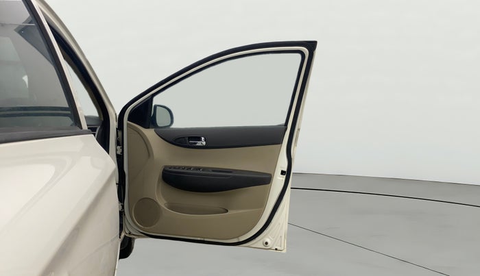 2012 Hyundai i20 SPORTZ 1.2, Petrol, Manual, 1,09,371 km, RHS Front Door