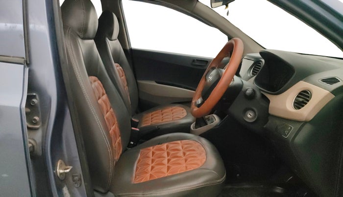 2014 Hyundai Grand i10 MAGNA 1.2 KAPPA VTVT, Petrol, Manual, 1,04,591 km, Right Side Front Door Cabin