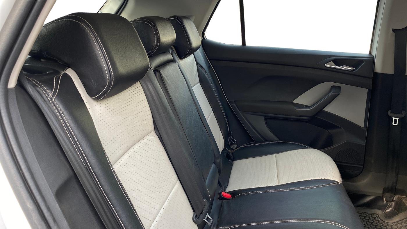 2022 Skoda KUSHAQ AMBITION 1.0L TSI AT, Petrol, Automatic, 72,030 km, Right Side Rear Door Cabin