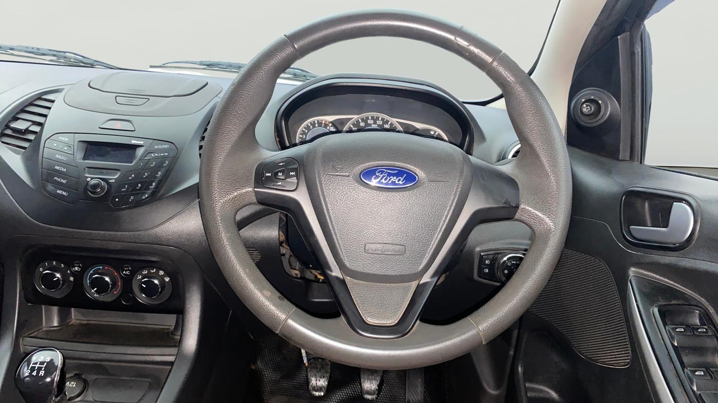 2017 Ford New Figo AMBIENTE 1.2 PETROL, Petrol, Manual, 71,765 km, Steering Wheel Close Up