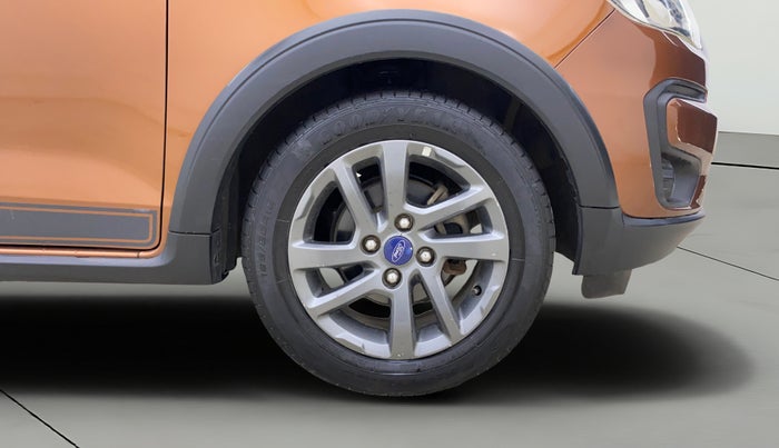 2018 Ford FREESTYLE TITANIUM 1.2 PETROL, Petrol, Manual, 27,422 km, Right Front Wheel