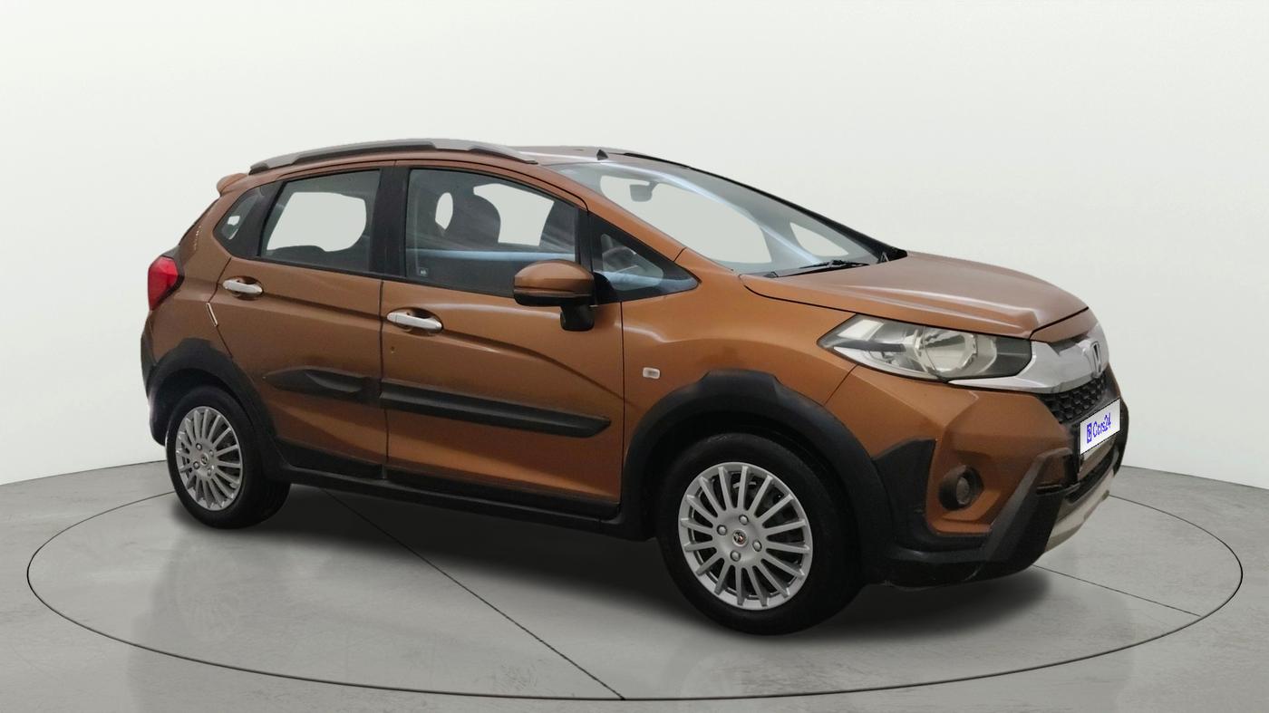 2017 Honda WR-V 1.5L I-DTEC S MT, Diesel, Manual, 88,911 km, Right Front Diagonal