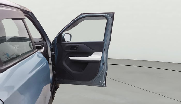 2023 Tata PUNCH ACCOMPLISHED MT CNG, CNG, Manual, 61,597 km, RHS Front Door