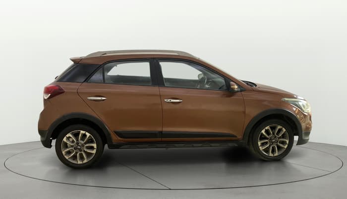 2015 Hyundai i20 Active 1.4 SX, Diesel, Manual, 1,28,412 km, Right Side View