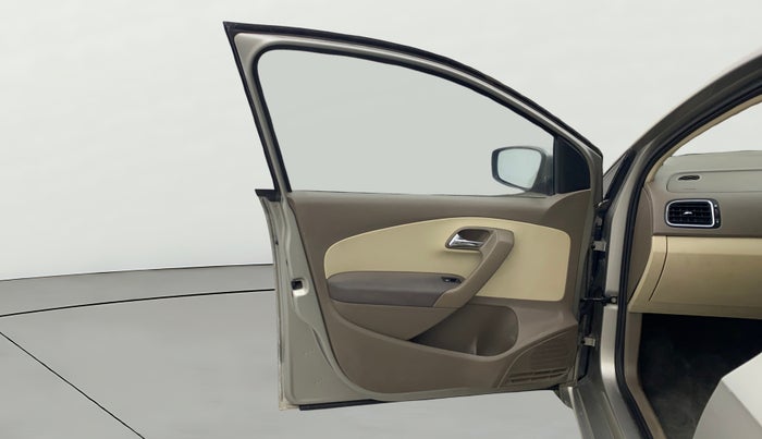 2015 Skoda Rapid 1.5 TDI CR ELEGANCE PLUS AT, Diesel, Automatic, 1,07,021 km, LHS Front Door