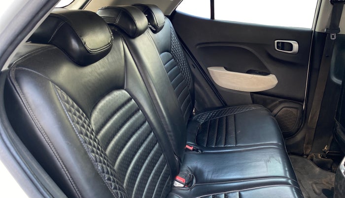 2023 Hyundai VENUE S 1.2, CNG, Manual, 80,351 km, Right Side Rear Door Cabin