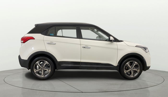 2018 Hyundai Creta SX 1.6 PETROL DUAL TONE, Petrol, Manual, 82,577 km, Right Side View