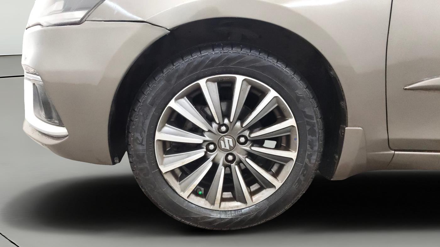 2019 Maruti Ciaz ALPHA 1.5 SHVS PETROL, Petrol, Manual, 53,286 km, Left Front Wheel
