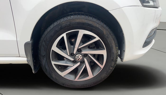 2018 Volkswagen Polo COMFORTLINE 1.0L MPI, Petrol, Manual, 1,38,642 km, Right Front Wheel