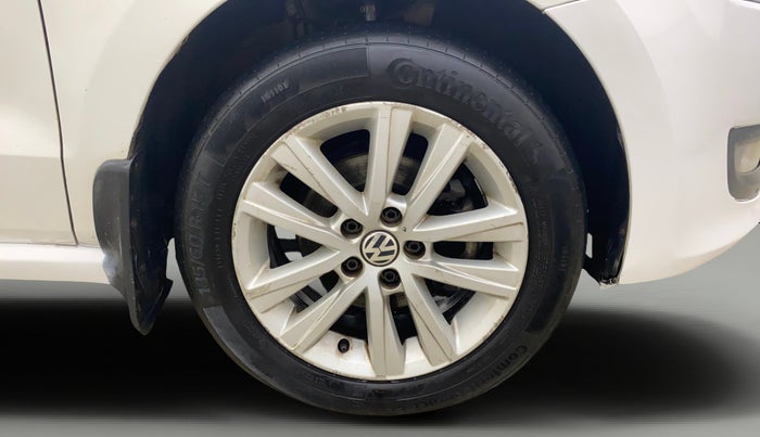 2013 Volkswagen Polo HIGHLINE DIESEL, Diesel, Manual, 88,009 km, Right Front Wheel