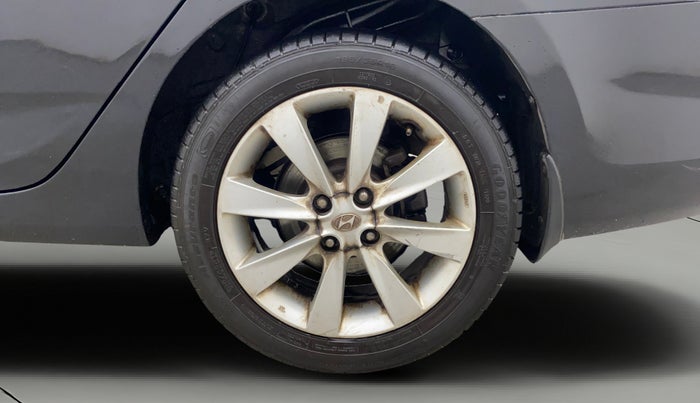 2012 Hyundai Verna FLUIDIC 1.6 VTVT SX, Petrol, Manual, 98,680 km, Left Rear Wheel