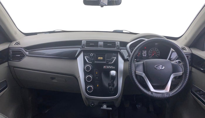 2016 Mahindra Kuv100 K6 5 STR, Petrol, Manual, 84,140 km, Dashboard