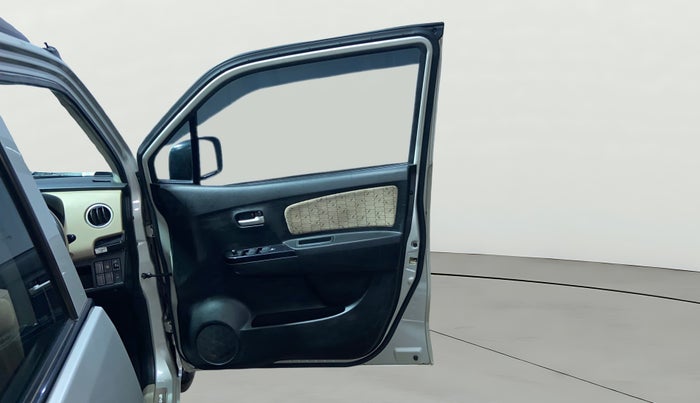 2018 Maruti Wagon R 1.0 VXI AMT, Petrol, Automatic, 88,582 km, RHS Front Door