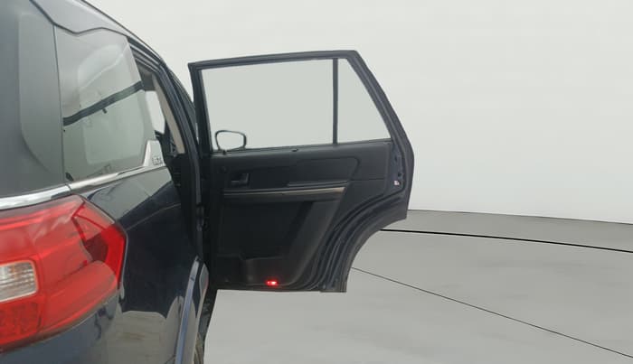 2017 Tata Hexa XT 4X4 7 STR, Diesel, Manual, 1,26,306 km, RHS Rear Door
