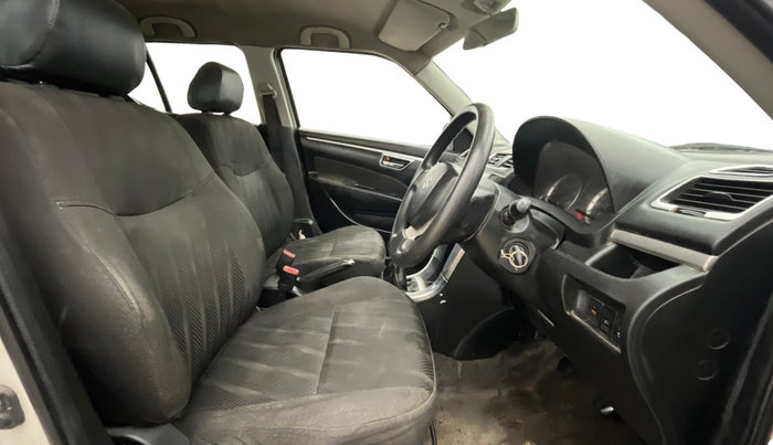 2014 Maruti Swift VDI, Diesel, Manual, 1,11,566 km, Right Side Front Door Cabin