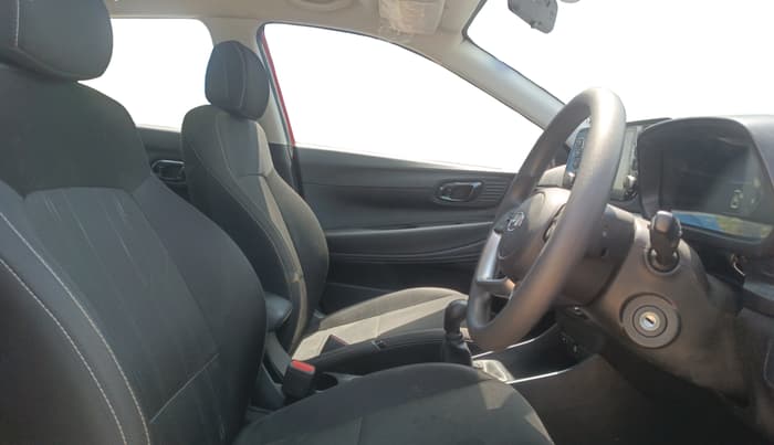 2022 Hyundai NEW I20 SPORTZ 1.2 MT, Petrol, Manual, 29,255 km, Right Side Front Door Cabin