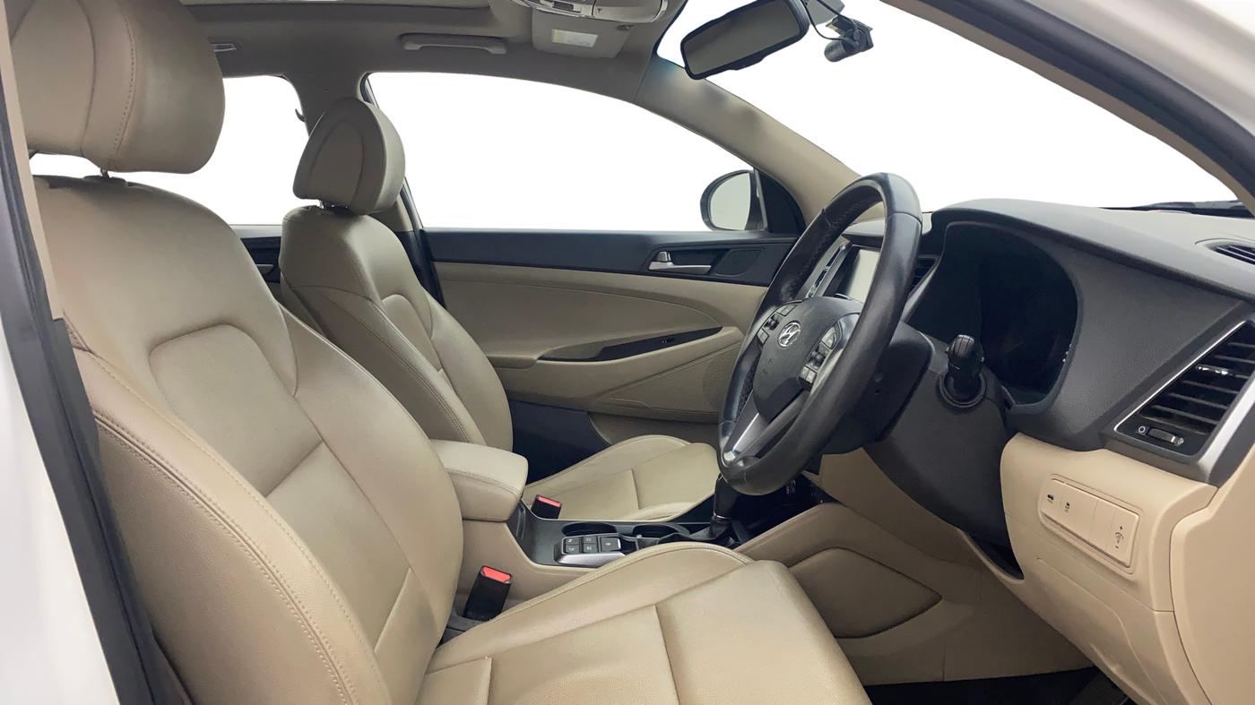 2019 Hyundai Tucson GLS 2WD AT PETROL, Petrol, Automatic, 76,515 km, Right Side Front Door Cabin