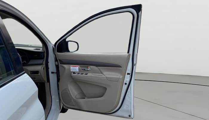 2020 Maruti Ertiga VXI CNG, CNG, Manual, 86,729 km, RHS Front Door