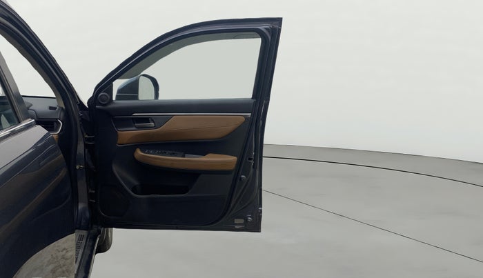 2023 Honda ELEVATE ZX MT, Petrol, Manual, 39,632 km, RHS Front Door