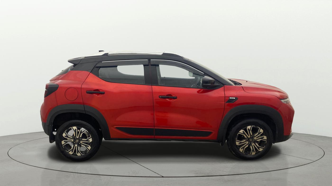 2024 Renault Kiger RXZ MT, Petrol, Manual, 13,553 km, Right Side View